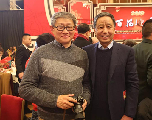 摄影家东哈达（左）和王昆峰.jpg