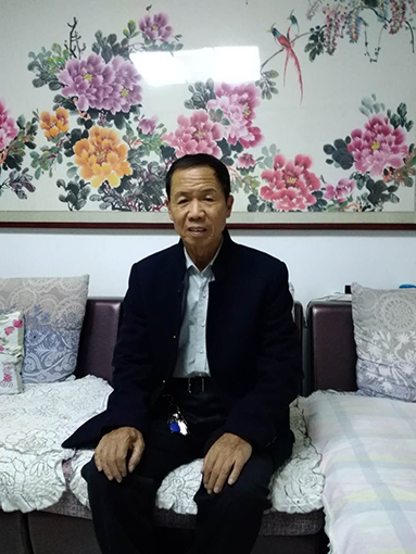 郭炳符照片.jpg