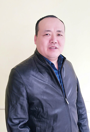 邹勤劳照片.jpg
