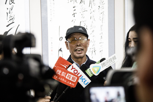 王隽如先生接受各大媒体采访.jpg