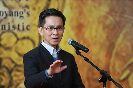 中国美协副主席、中国艺术研究院工笔画研究院院长何家英致辞.jpg