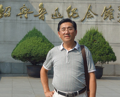 尚华照片.jpg
