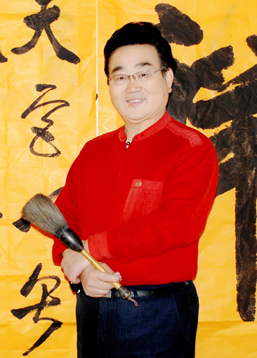 吴西臣照片.png
