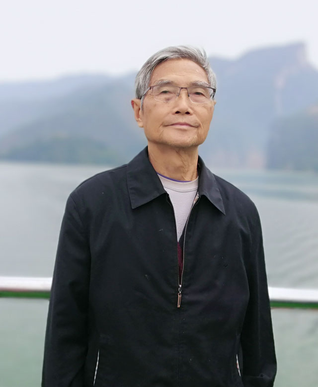 周宏镐照片.jpg