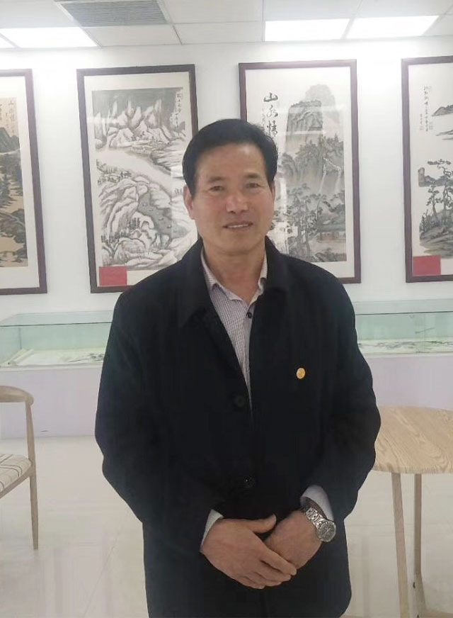 侯恩宝照片.jpg