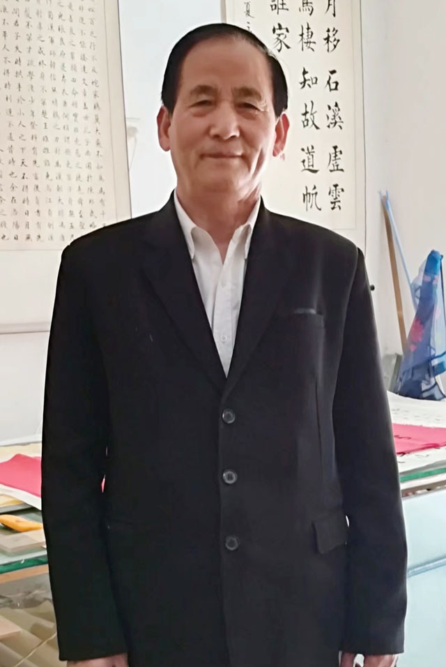 张明虎照片.jpg