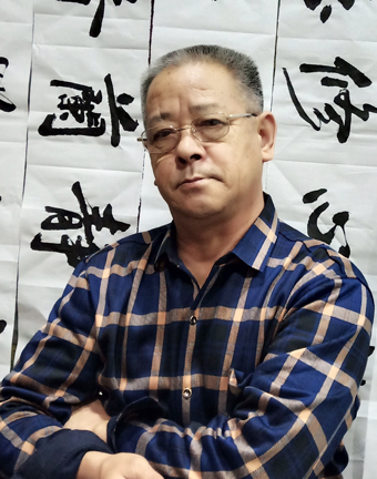 陈艺.jpg