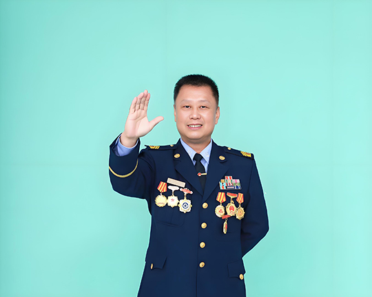 梁文胜1.jpg