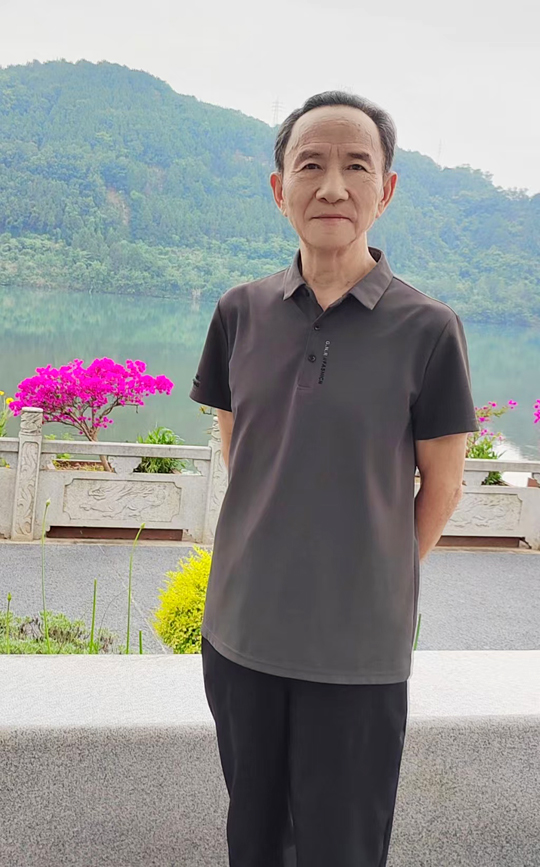 王国成.jpg