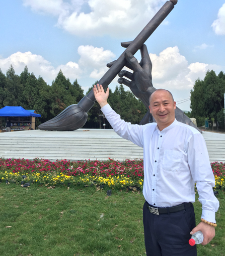 向中国民族建筑企业重点推荐的百位书画艺术名家系列之二——王洪明 向中国民族建筑企业重点推荐的百位书画艺术名家系列之二——王洪明