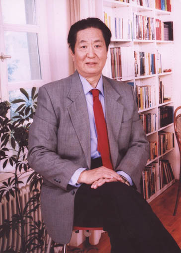 张盛德