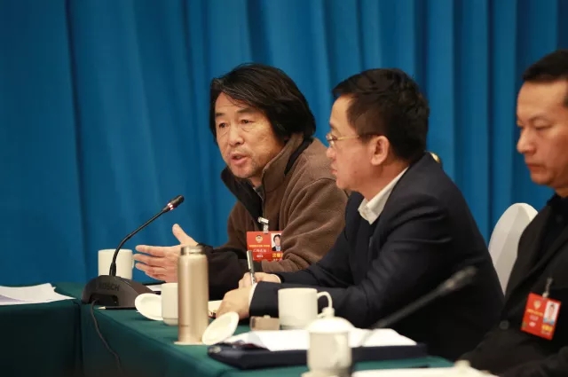 扎西达娃发表意见